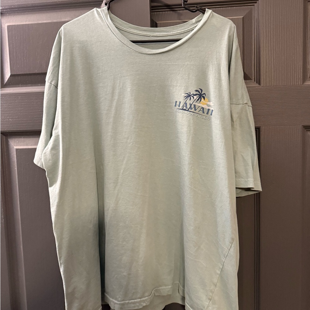 Hawaii Graphic T-Shirt